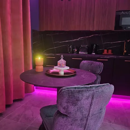 Le Nid Defendu #nueit#love#luxe * 투르